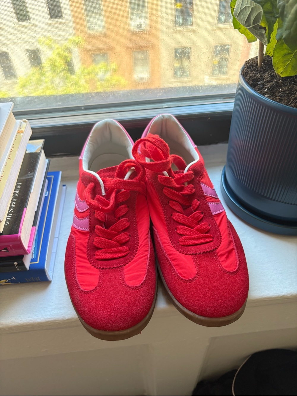 Retro Red and Pink Casual Sneakers